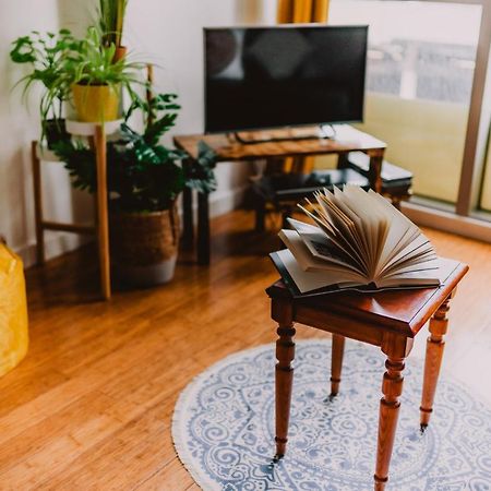 Lovely Bohemian Apartment In Heart Of City Life Glasgow Buitenkant foto